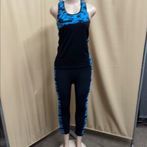 Black and Blue Performance Leggings with Side Stripes